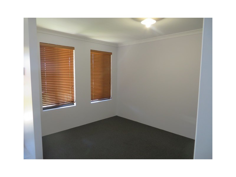 14 Birchmore Gardens, Ellenbrook WA 6069