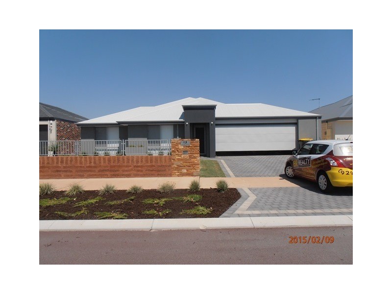 9 Delapre Drive, The Vines WA 6069