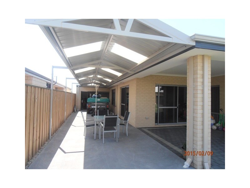 9 Delapre Drive, The Vines WA 6069