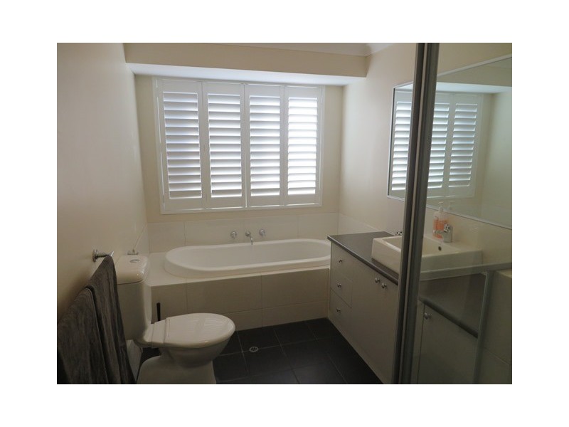 25 Lomas Circle, Ellenbrook WA 6069
