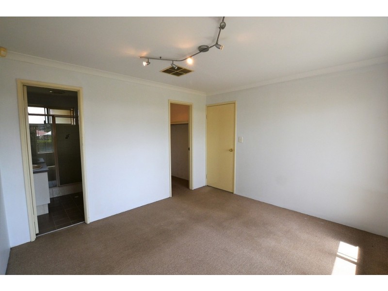 20 Elmina Avenue, Ellenbrook WA 6069