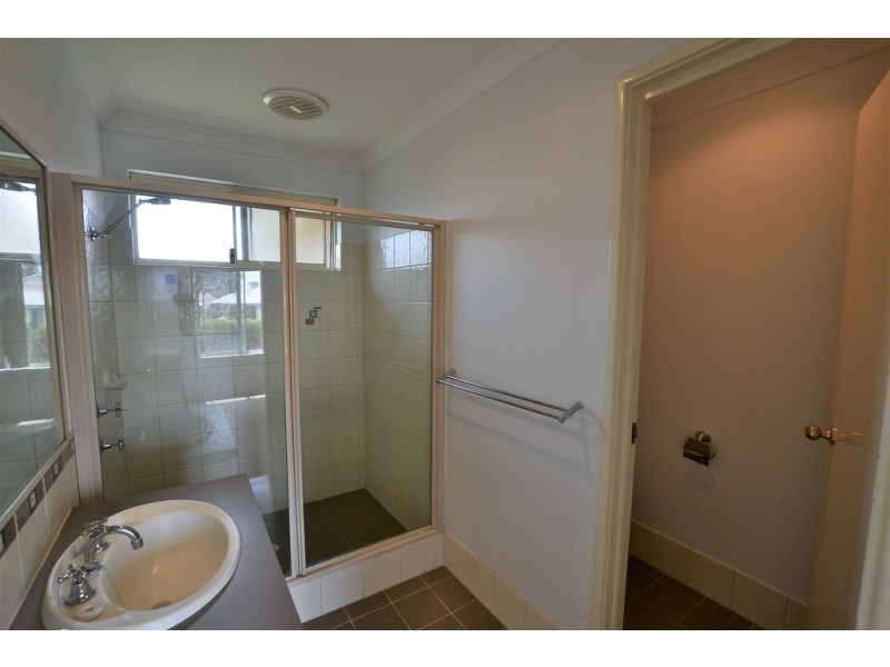 20 Elmina Avenue, Ellenbrook WA 6069