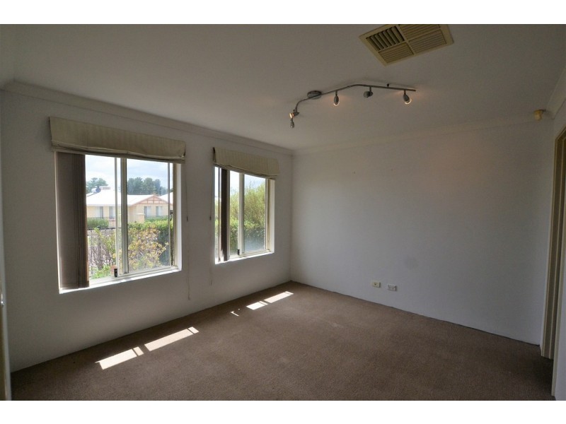 20 Elmina Avenue, Ellenbrook WA 6069