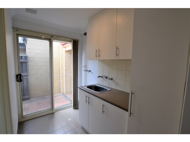 20 Elmina Avenue, Ellenbrook WA 6069