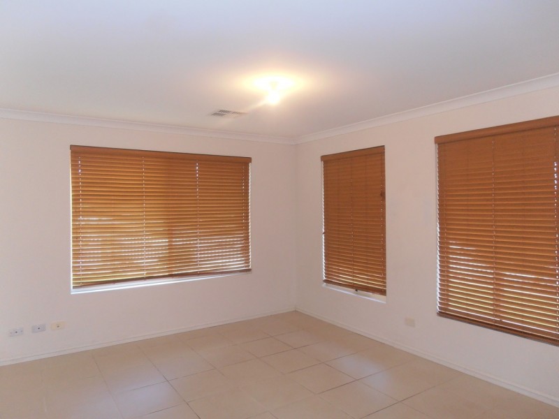 9 Syred Way, Ellenbrook WA 6069