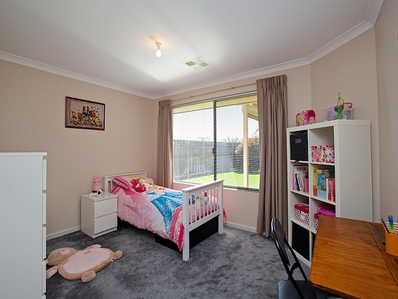 20 Rainsby Crescent, Ellenbrook WA 6069