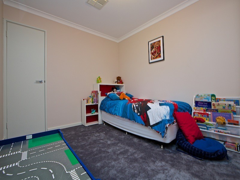 20 Rainsby Crescent, Ellenbrook WA 6069