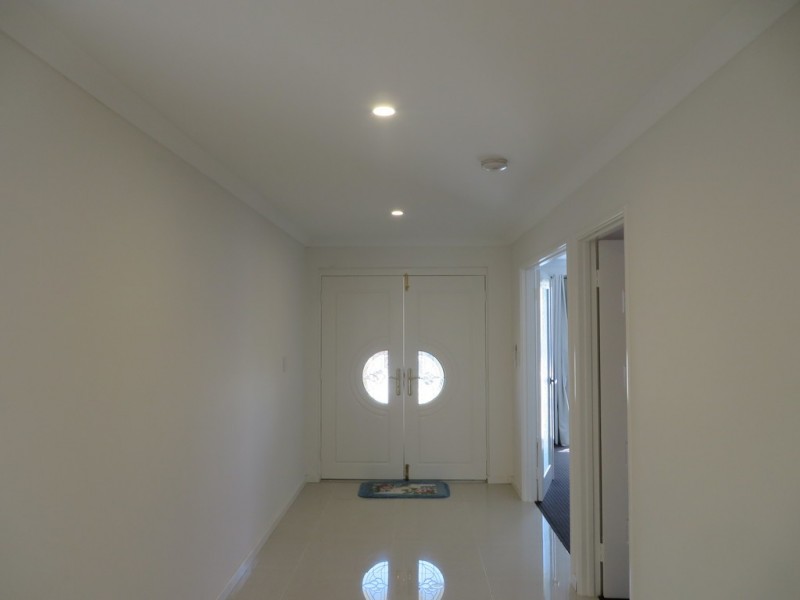 4 Newington Pass, Ellenbrook WA 6069