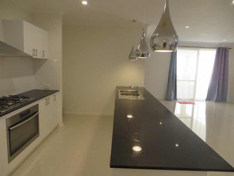 4 Newington Pass, Ellenbrook WA 6069