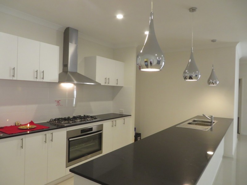 4 Newington Pass, Ellenbrook WA 6069