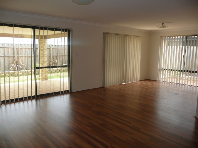 55 Elmina Avenue, Ellenbrook WA 6069