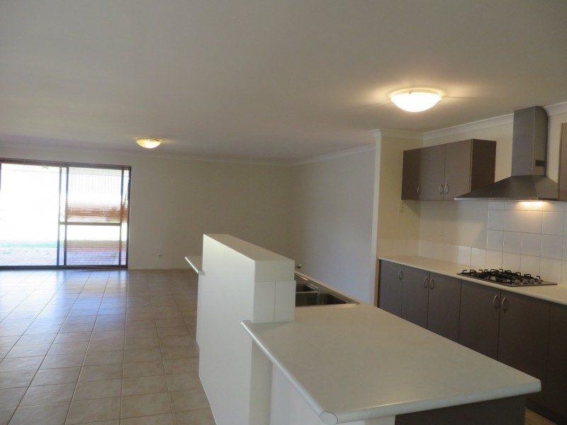29 Whitehart Entrance, Aveley WA 6069
