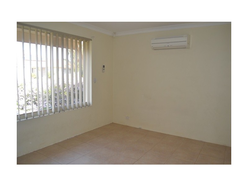 4 Durant Way, Ellenbrook WA 6069