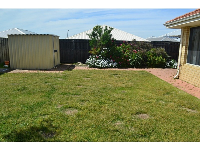 4 Durant Way, Ellenbrook WA 6069
