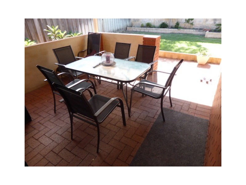 6 Rocklea Crescent, Ellenbrook WA 6069