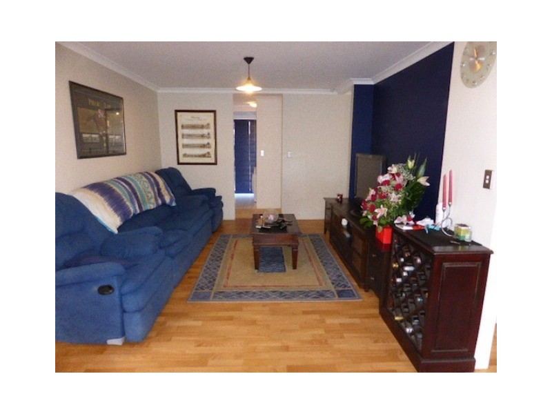 6 Rocklea Crescent, Ellenbrook WA 6069