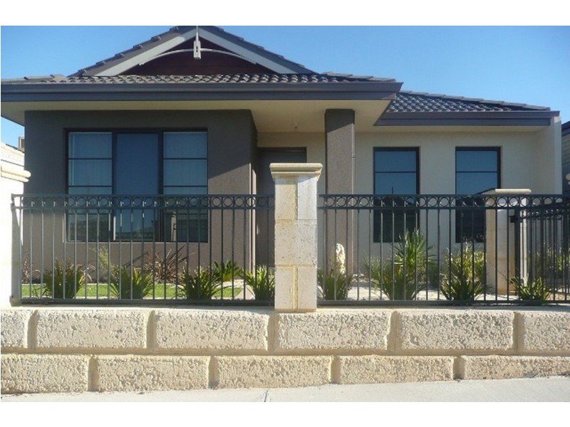 15 Marden Grange, Aveley WA 6069