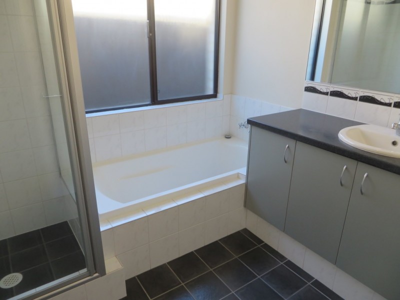 15 Marden Grange, Aveley WA 6069