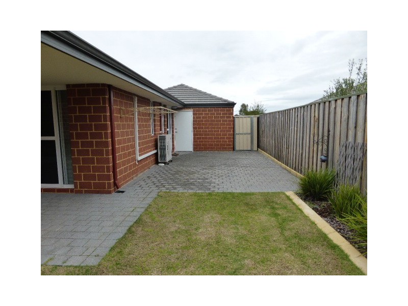 15 Coalseam Street, Ellenbrook WA 6069