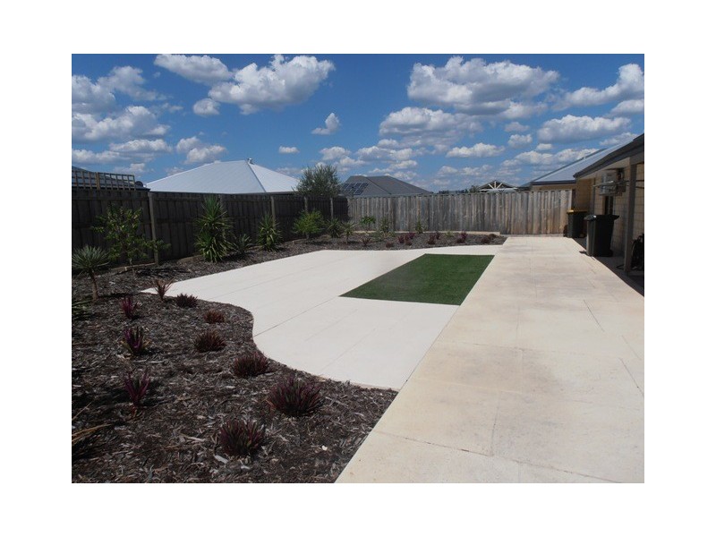 60 Addingham Drive, Ellenbrook WA 6069