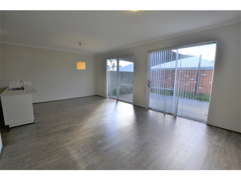 62 Boulton Loop, Ellenbrook WA 6069