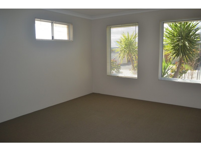 66 Pavilion Circle, The Vines WA 6069