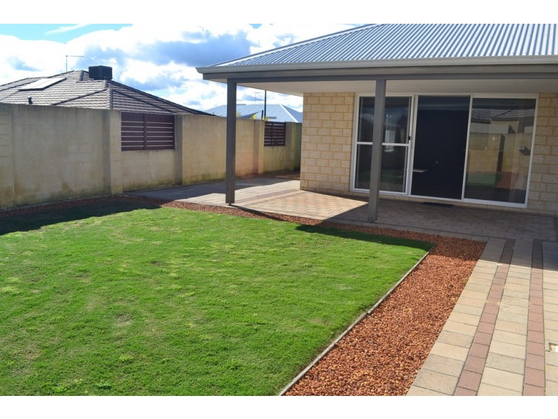 66 Pavilion Circle, The Vines WA 6069