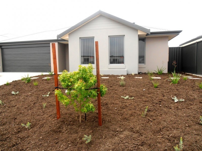 98 Verbana Drive, Aveley WA 6069