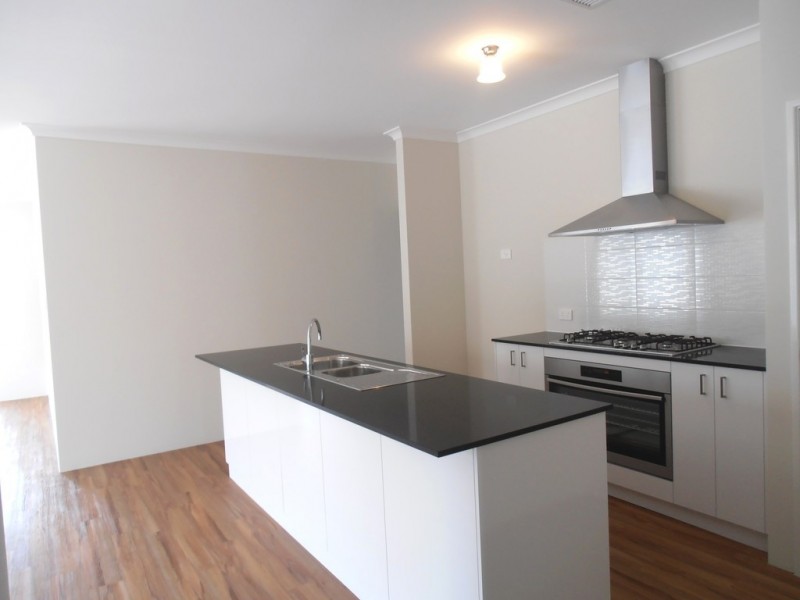 98 Verbana Drive, Aveley WA 6069