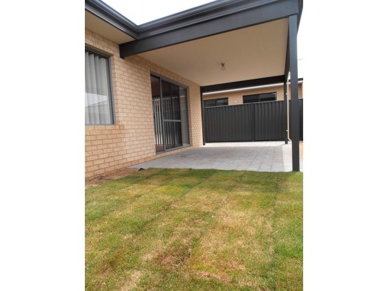 98 Verbana Drive, Aveley WA 6069