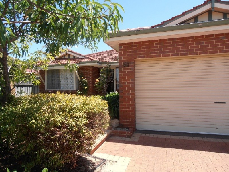 29 Midsummer Circle, Ellenbrook WA 6069