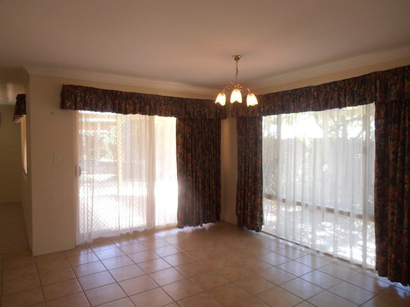 29 Midsummer Circle, Ellenbrook WA 6069