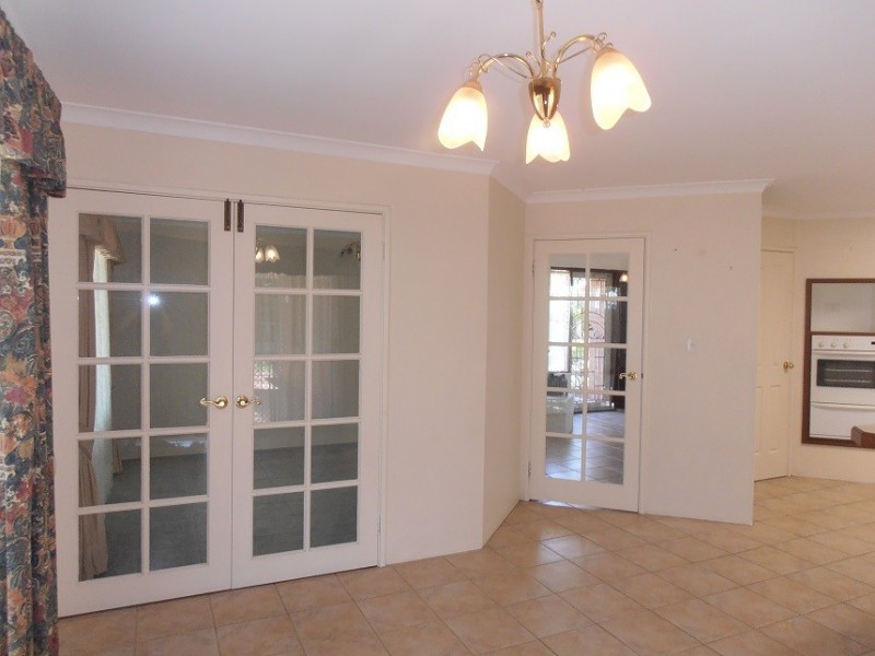 29 Midsummer Circle, Ellenbrook WA 6069