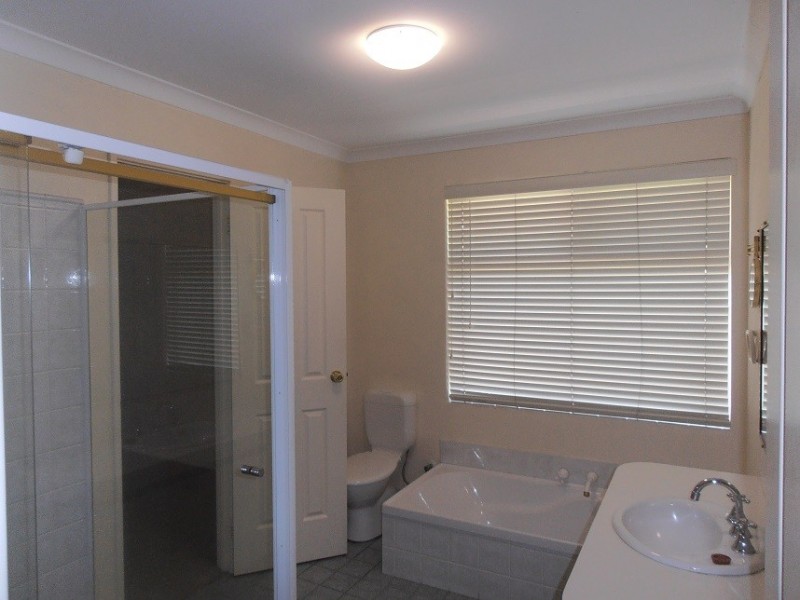 29 Midsummer Circle, Ellenbrook WA 6069