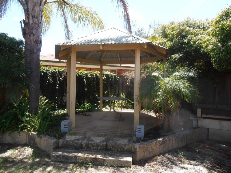 29 Midsummer Circle, Ellenbrook WA 6069