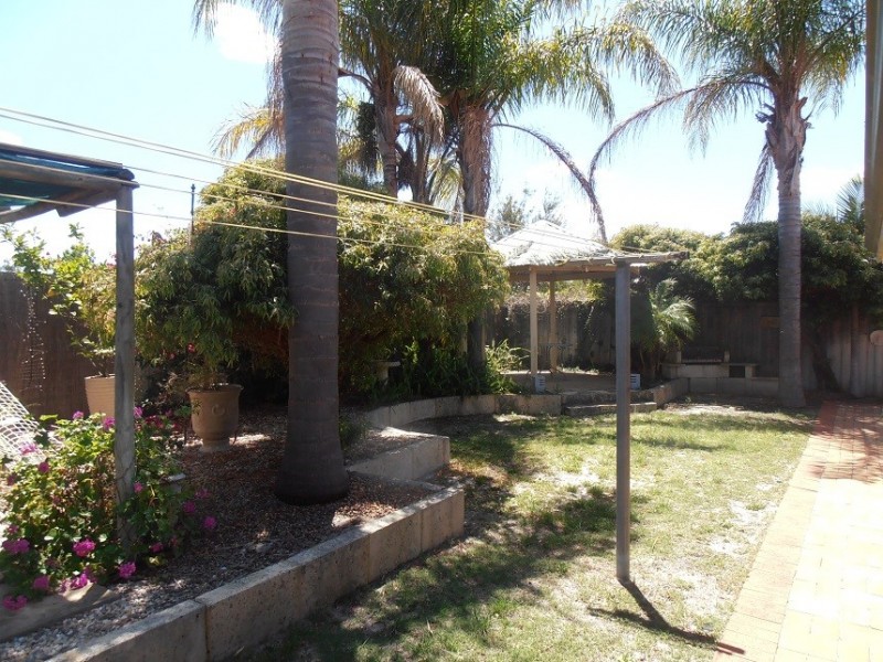 29 Midsummer Circle, Ellenbrook WA 6069