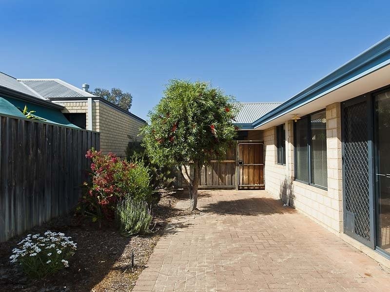 63 Rocklea Crescent, Ellenbrook WA 6069