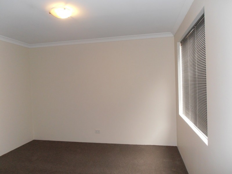 4/7 Madden Way, Ellenbrook WA 6069