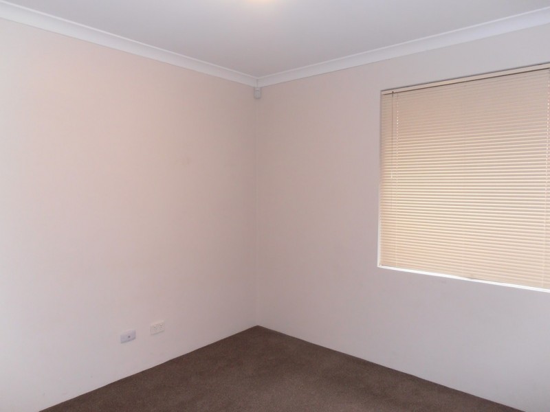 4/7 Madden Way, Ellenbrook WA 6069