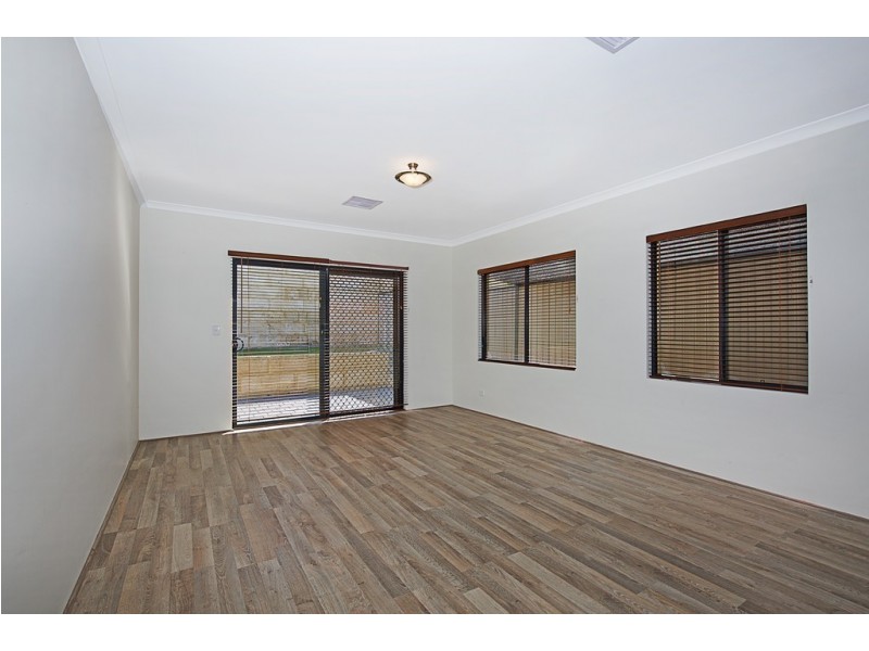 19 Tranquility Crescent, Aveley WA 6069