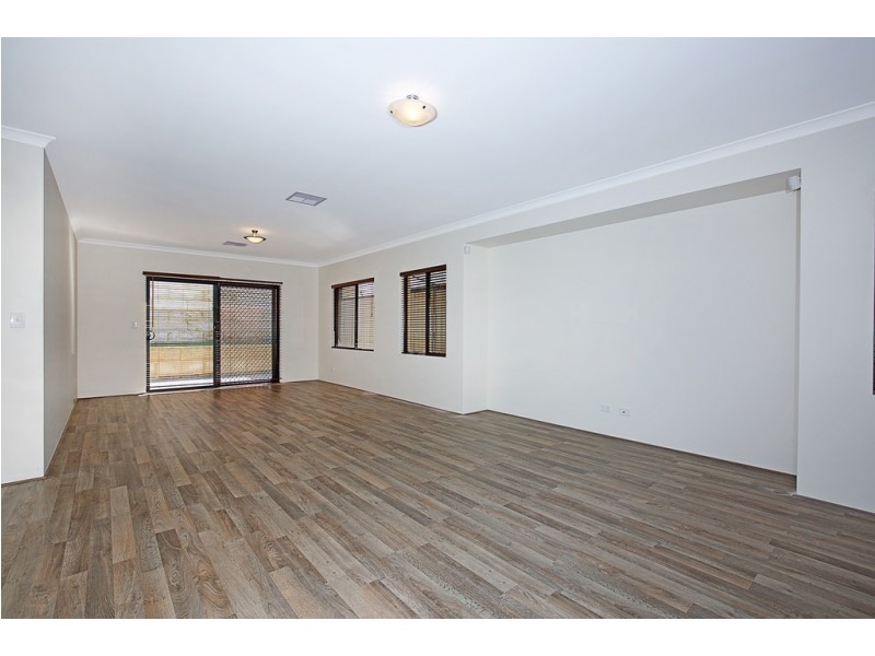 19 Tranquility Crescent, Aveley WA 6069