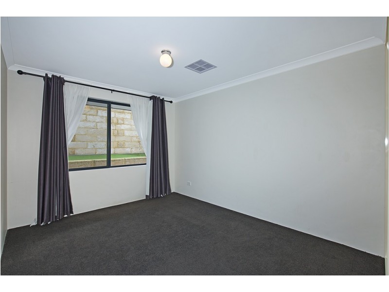 19 Tranquility Crescent, Aveley WA 6069