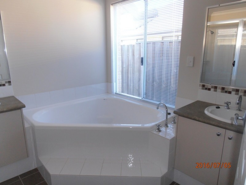 41 Oakhill Heights, Ellenbrook WA 6069