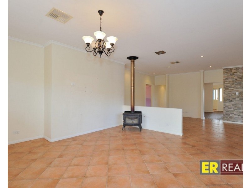5 Carlindie Way, Ellenbrook WA 6069