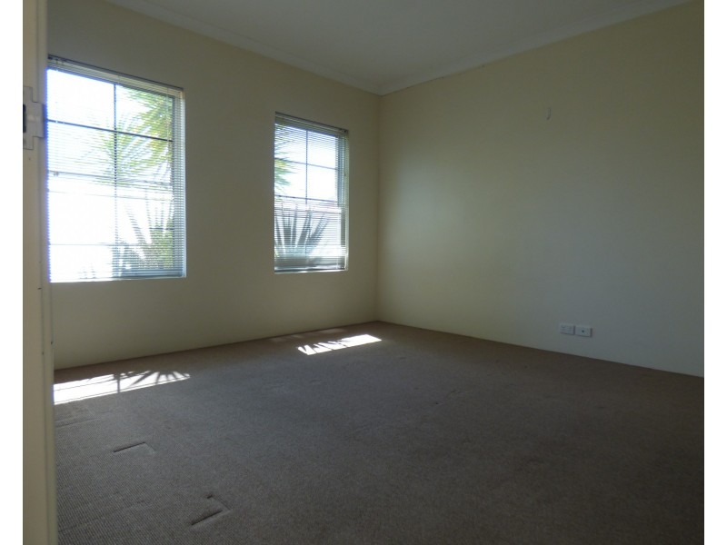 4 Vaspar Link, Aveley WA 6069