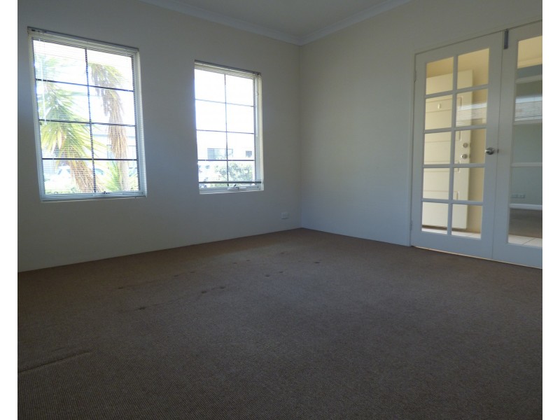 4 Vaspar Link, Aveley WA 6069