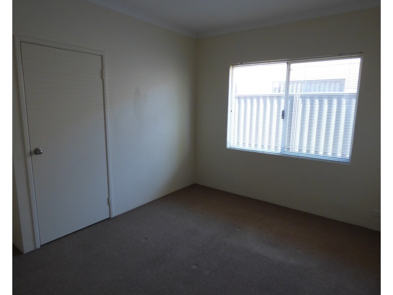 4 Vaspar Link, Aveley WA 6069