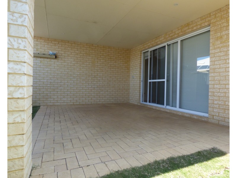 4 Vaspar Link, Aveley WA 6069