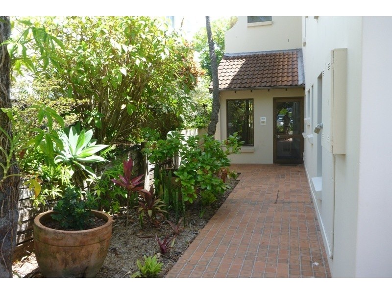 4/11 Ewart Street, Burleigh Heads QLD 4220