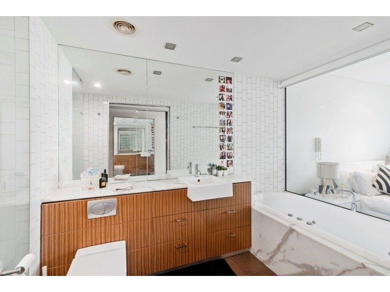 1031/2-14 The Esplanade, Burleigh Heads QLD 4220